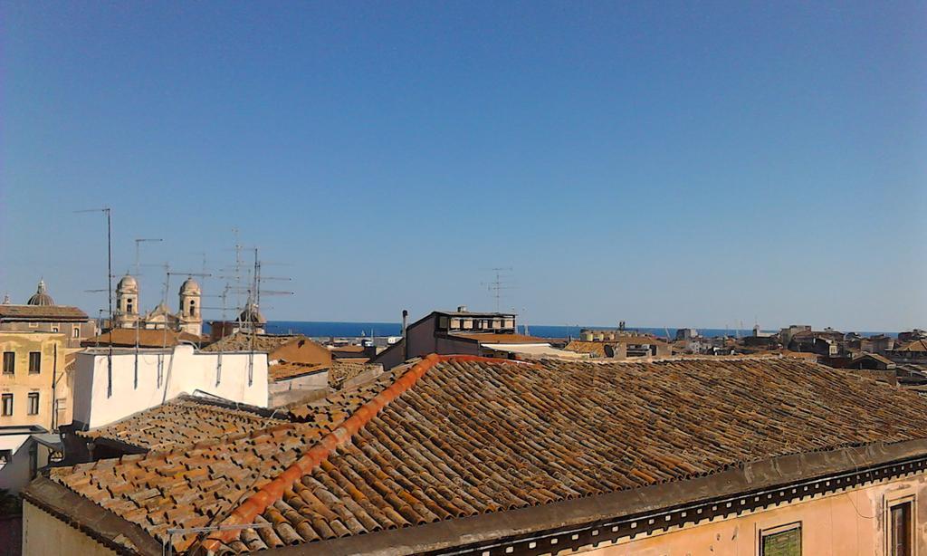 Sky Apartments - Catania City Center Esterno foto