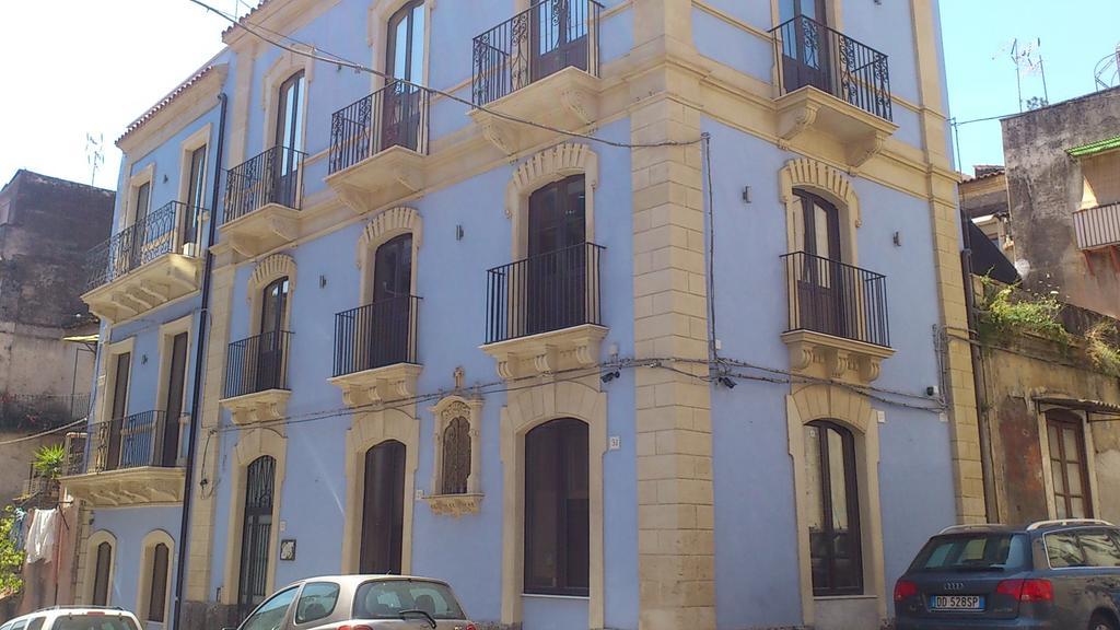 Sky Apartments - Catania City Center Esterno foto